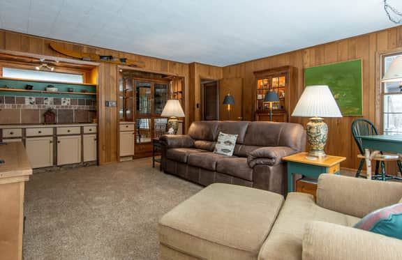 Bear Cottage at Gull Lake-Walk to Grandview Lodge